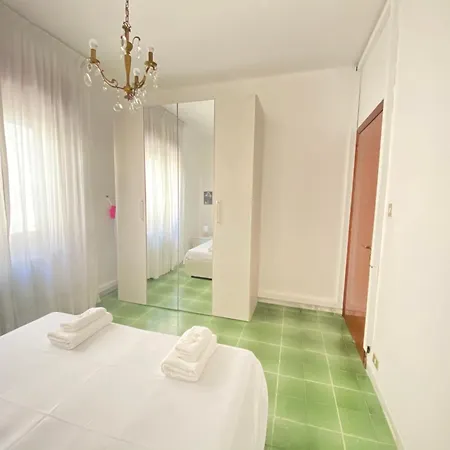 Lungomare Bella Vista Apartamento *