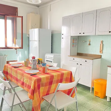 Lungomare Bella Vista Apartamento *