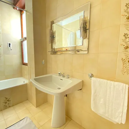 Lungomare Bella Vista Apartamento *